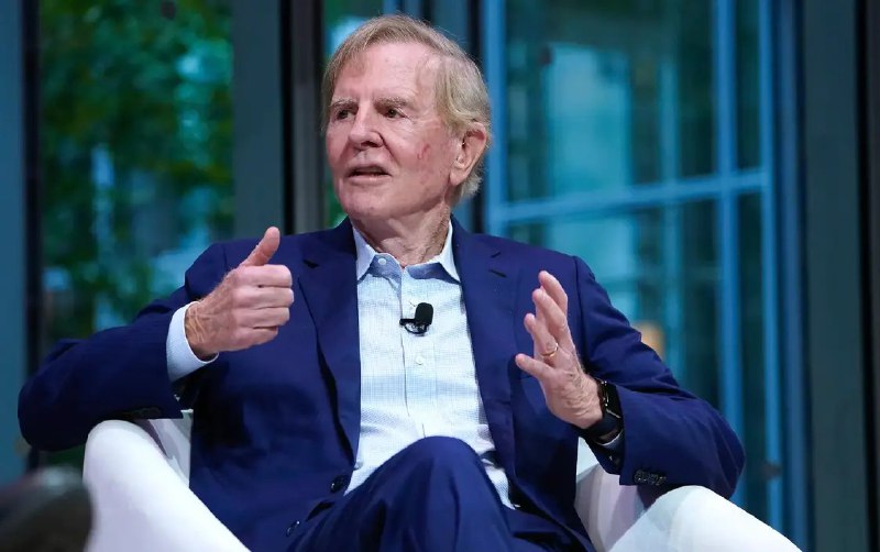 苹果前CEO：OpenAI是苹果数十年来的首个真正竞争对手据《商业内幕》报道，苹果公司前CEO约翰·斯卡利(John Sculley)表示，在AI时代，苹果正面临一个强劲的新竞争对手