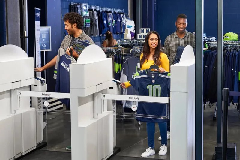 亚马逊坚称“无需结账”（Just Walk Out）服务并非由暗中观察你购物的工作人员秘密运营亚马逊正在反驳有关其无需收银员的“Just Walk Out”技术是由印度员工人工操作而非 AI 运行的说法