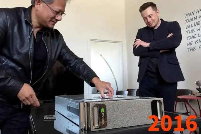 黄仁勋亲自送货上门：向马斯克交付DGX Spark迷你超级计算机今天星舰第十一飞圆满收官，没想到，英伟达创始人黄仁勋亲自飞到了星际基地，向马斯克交付了DGX Spark迷你超级计算机