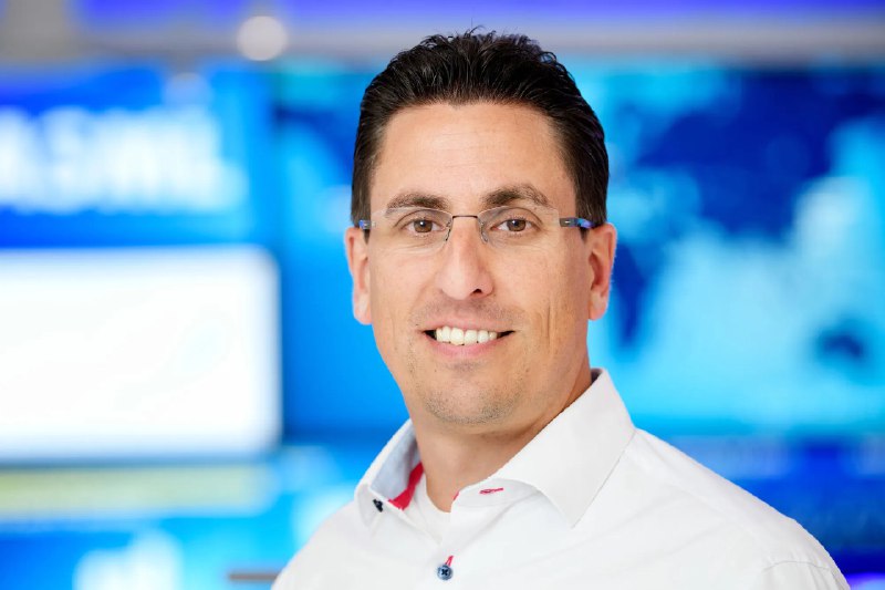 ASML 任命 Marco Pieters 为首席技术官荷兰芯片设备巨头ASML控股公司今日宣布，任命马可·皮特斯为首席技术官（CTO），这填补了欧洲最具价值科技企业管理层的重要空缺