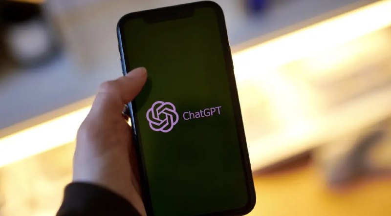 OpenAI推出ChatGPT安全路由系统 添加家长控制功能OpenAI于本周末开始在ChatGPT中测试新的安全路由系统，并于周一为该聊天机器人引入了家长控制功能，此举在用户中引发了不同的反响