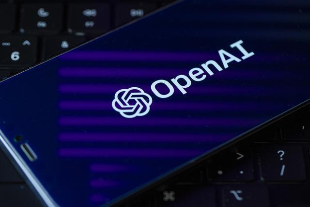 加拿大枪击案嫌犯曾用ChatGPT生成暴力场景 OpenAI未向警方预警美国开放人工智能研究中心（OpenAI）表示，加拿大不列颠哥伦比亚省塔布勒岭校园枪击案发生前几个月，枪手与ChatGPT聊天机器人互动，OpenAI曾考虑提醒执法部门