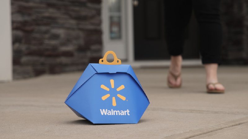 沃尔玛警告AI将重塑几乎所有岗位 承诺在岗位演变中再培训员工美国最大私营雇主沃尔玛正积极应对人工智能驱动的劳动力变革