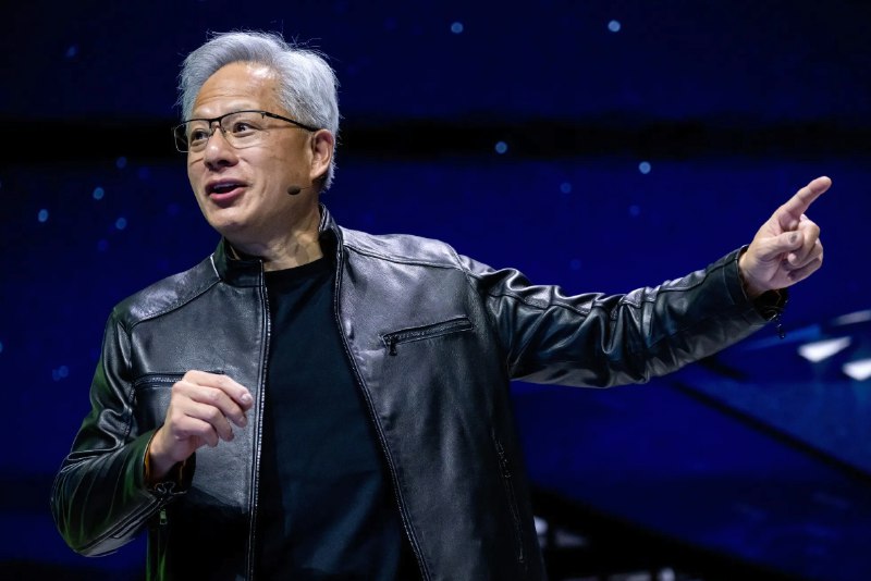 黄仁勋回应Anthropic与美军方争执：科技领袖不要制造AI恐慌3月20日，据彭博社报道，英伟达公司CEO黄仁勋(Jensen Huang)周四表示，科技领袖需谨慎行事，避免引发公众对AI的恐慌