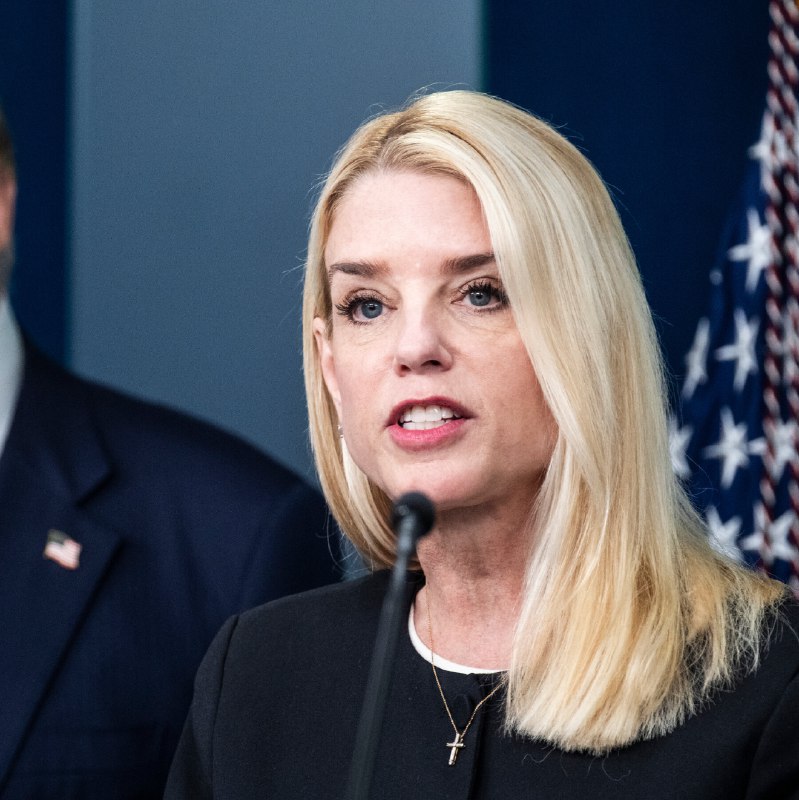 🏛️ 司法部官员推动调查索罗斯基金会，引发政治干预担忧美国司法部一名官员正推动检察官调查乔治·索罗斯的基金会