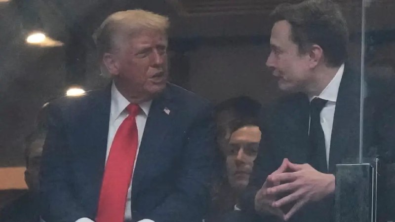 美政府与xAI达成协议 马斯克感谢特朗普9月26日，据《金融时报》报道，特朗普政府已与埃隆·马斯克(Elon Musk)旗下xAI签署了一项协议，允许该公司的AI工具在政府部门广泛使用