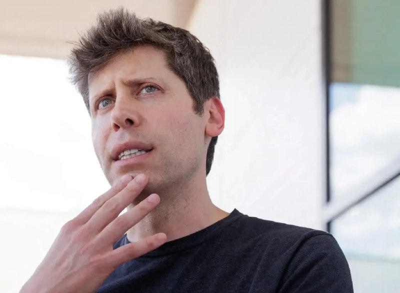 奥特曼：AI将率先担任OpenAI CEO 几年内就能管理主要部门11月6日，据《商业内幕》报道，OpenAI CEO萨姆·奥特曼(Sam Altman)正在静待时机，让AI接替他的CEO职位