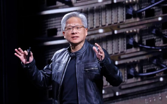 全球资本开支创下新高之际 英伟达再迎季度业绩纪录作为芯片巨头、同时也是全球市值最高的企业，英伟达周三公布最新季度利润再创纪录，AI 算力需求持续飙升