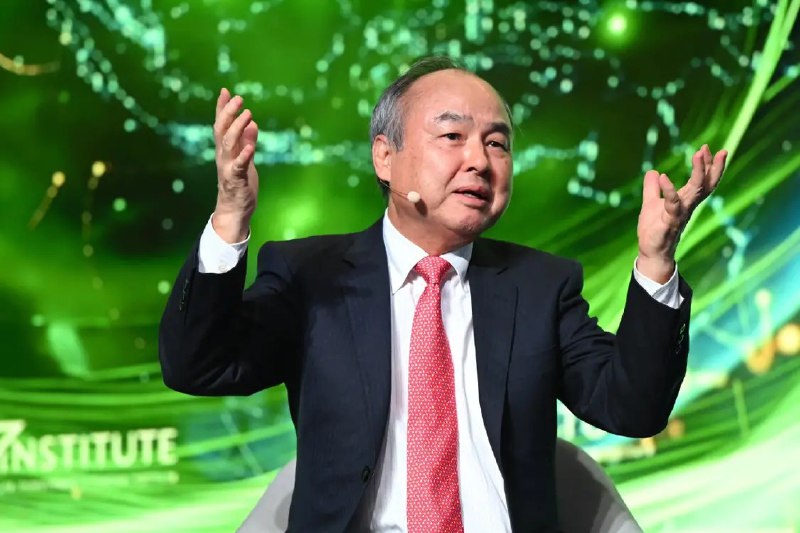 孙正义首次回应清空英伟达股票：含泪卖的，为了筹钱投资OpenAI12月1日，据彭博社报道，软银集团创始人孙正义(Masayoshi Son)周一表示，如果软银拥有无限资金来支持其在AI领域的下一轮投资，他绝不会抛售英伟达股票