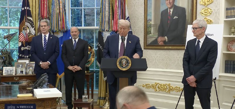 苹果首席执行官Tim Cook受邀重返白宫参加科技主题活动据《国会山报》报道，苹果首席执行官蒂姆·库克今天应邀参加在白宫新装修的玫瑰园举行的科技领袖活动