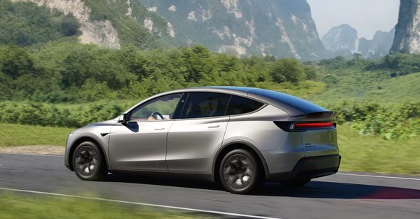 特斯拉AI语音功能已完成备案 即将上线上海市新增一款已完成备案的生成式人工智能服务——特斯拉车机语音大模型服务