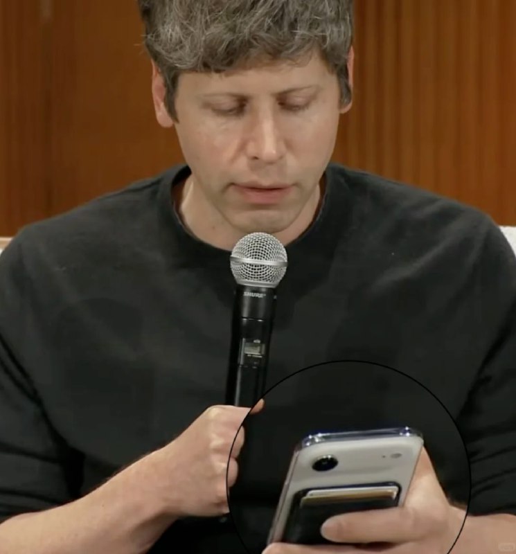 OpenAI CEO晒个人主力机 直言iPhone Air很酷很多人都很关心科技大佬用什么手机，现在我们来看看OpenAI CEO萨姆奥特曼(Sam Altman)的主力机