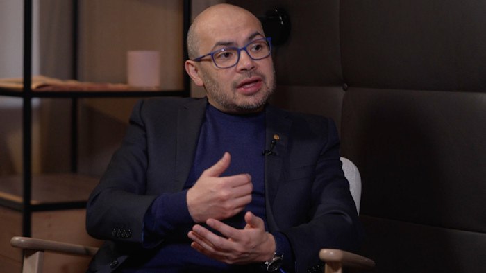 📉 Google DeepMind 首席执行官警告 AI 投资呈现“泡沫化”趋势Google DeepMind 首席执行官德米斯·哈萨比斯（Demis Hassabis）在达沃斯世界经济论坛上警告称，AI 行业部分领域的过度繁荣已显现“泡沫”特征