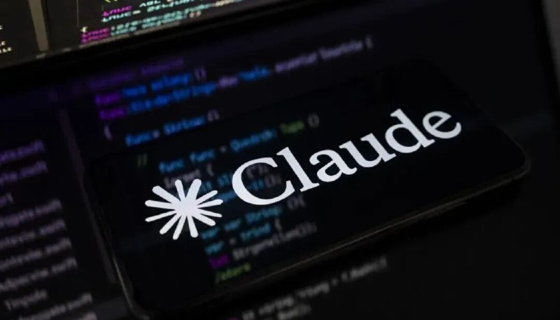 美国防部首席技术官：Anthropic的Claude会“污染”国防供应链美国国防部首席技术官埃米尔・迈克尔周四表示，Anthropic 的 Claude 人工智能模型会污染国防部供应链，因为这些模型中被植入了 “不同的政策倾向”