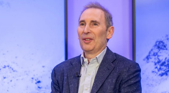 亚马逊未来数周或向OpenAI投资至多500亿美元亚马逊正洽谈向OpenAI投资至多500亿美元