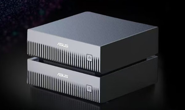 华硕Ascent GX10迷你机上市：GB10超级芯片 1TB版本超3万元华硕近日推出Ascent GX10迷你工作站，搭载英伟达NVIDIA GB10 Grace Blackwell Superchip芯片，1TB版本售价为32999元