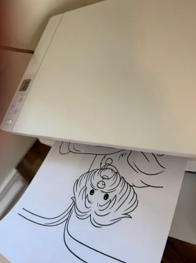 照片秒变涂色书:Retro 团队发布 Splat，用 AI 重新定义儿童画纸照片分享应用 Retro 的开发团队 Lone Palm Labs 正将目光投向生成式 AI 的创意应用领域