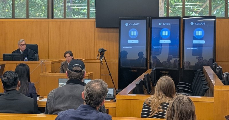 美国法学院举行 AI 陪审团模拟审判北卡罗来纳大学法学院近日举行了一场独特的模拟审判，由 OpenAI 的 ChatGPT、xAI 的 Grok 和 Anthropic 的 Claude 三款 AI 聊天机器人担任“陪审团”，审理一起虚构的青少年抢劫案