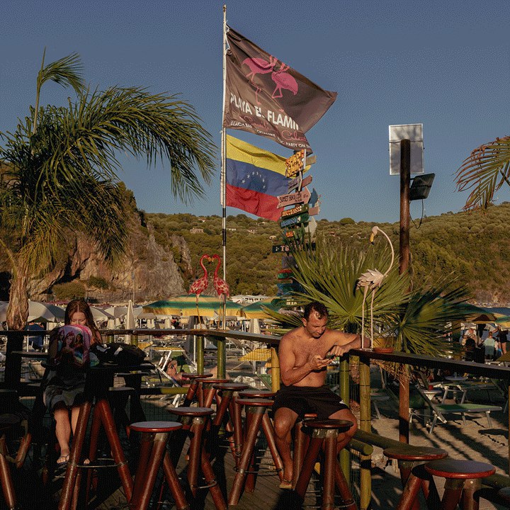 📉 全球人口萎缩趋势难解气候与就业危机 人口趋势与技术挑战全球出生率普遍下降，中国人口预计到本世纪末将减半，全球人口可能在50至60年内开始萎缩