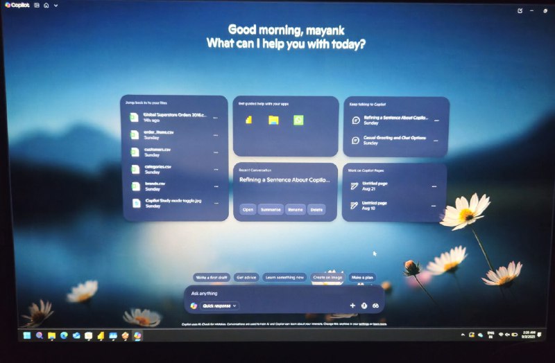 Windows 11 Copilot 推出全新“首页”界面 AI体验更接近开始菜单微软正在为Windows 11的Copilot智能助手推送全新“Home（首页）”界面，这取代了以往以对话为核心的传统设计