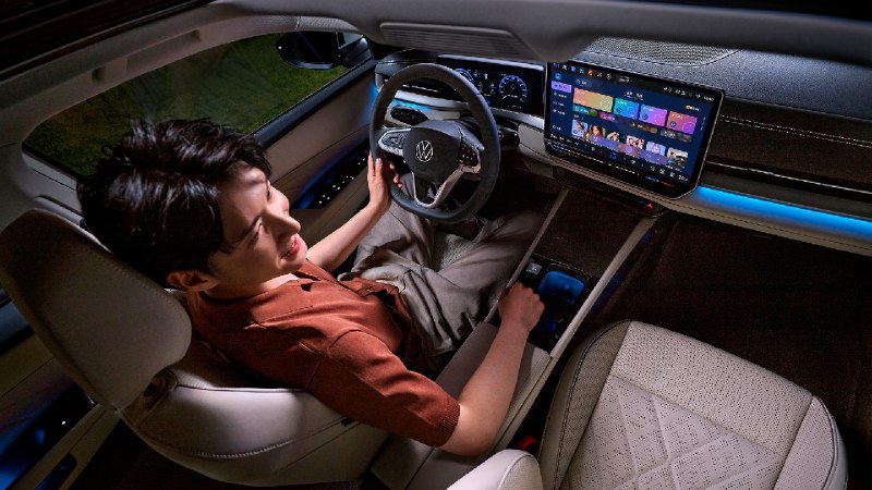 全新大众速腾L上市定档：预售11.99万起一汽-大众全新速腾L将于9月9日上市，此前该车已经开启预售，价格区间11.99-13.59万元