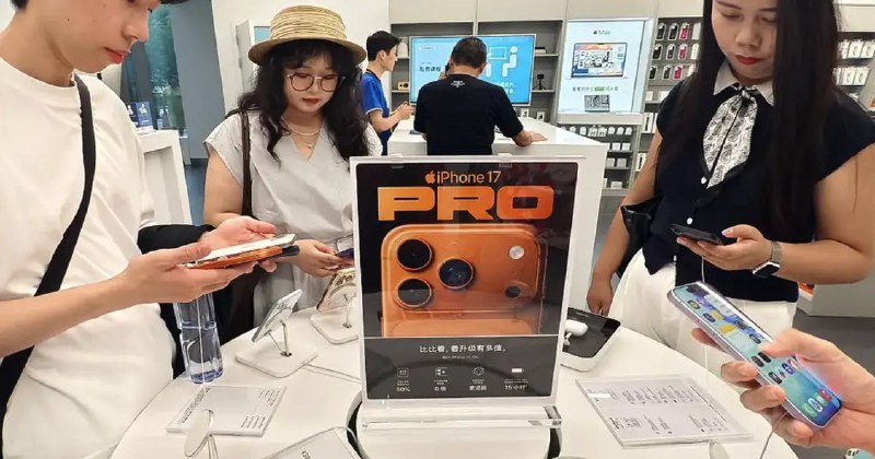 iPhone 17带动立讯精密股价大涨32% 创始人王来胜财富增长378亿据《商业内幕》报道，立讯精密成为了苹果iPhone 17上市的受益者，其联合创始人、副董事长王来胜的财富增长了53亿美元(约合378亿元人民币)