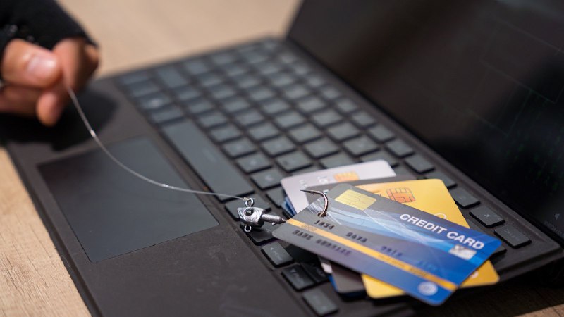 🛡️ 2026年网络安全态势：AI编程风险、跨境软件禁令与数据隐私监管2026年网络犯罪已呈现高度职业化趋势，犯罪组织通过规模化运作进行勒索软件攻击和网络钓鱼