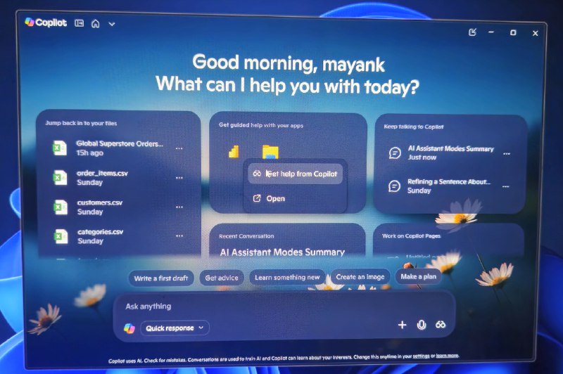 Windows 11 Copilot 推出全新“首页”界面 AI体验更接近开始菜单微软正在为Windows 11的Copilot智能助手推送全新“Home（首页）”界面，这取代了以往以对话为核心的传统设计